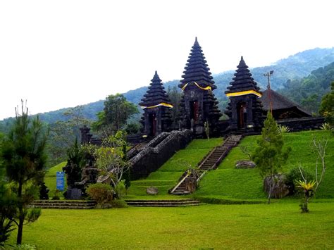 Sekilas Sejarah Pura Parahyangan Agung Jagat Kartta Taman Sari Gunung