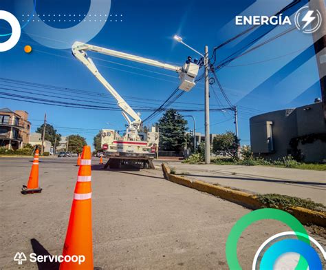 Continúa la instalación de nuevas luminarias LED Servicoop