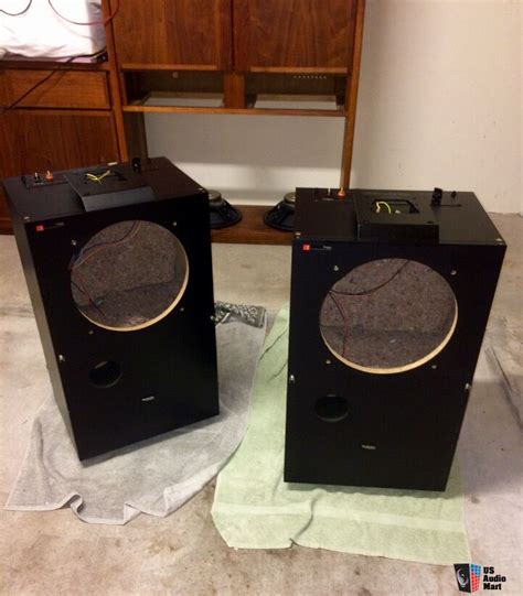 Vintage Technics SB 6000A Linear Phase Floor Standing Speakers Photo