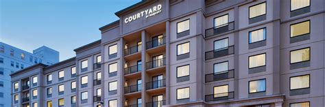 Hotels in Downtown Milwaukee | Courtyard Milwaukee Downtown