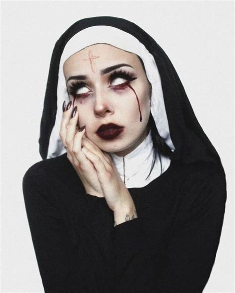 Looks Halloween Nun Halloween Costume Trendy Halloween Creative