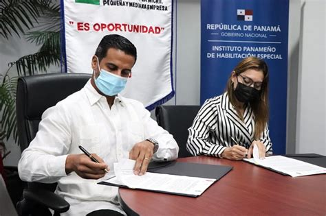 Firman Convenio Para Realizar Proyectos De Capacitaci N Para La