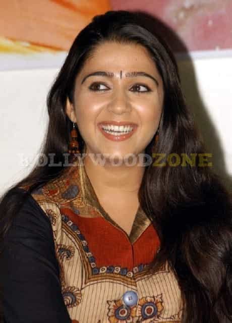 Charmi Pictures 07 151204 Kollywood Zone