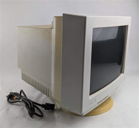 Quantex Microsystems 17 Inch CRT Computer Monitor XP170s XP170 VGA