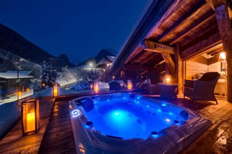 Top Luxury Ski Chalets With Hot Tubs Ski In Luxury Luxury Ski