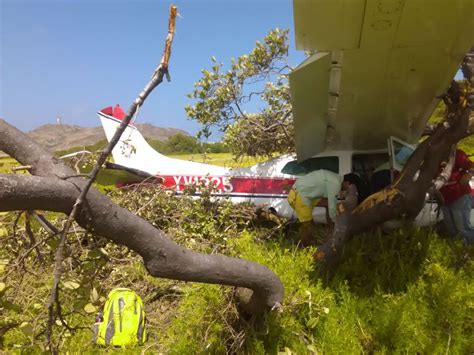 Avioneta Se Estrelló En Los Roques Dejando Una Embarazada Herida 8feb