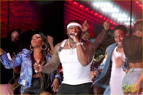 50 Cent Makes Surprise Appearance During Super Bowl 2022 Halftime Show ...