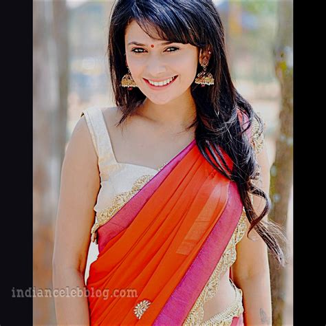 Kavya Gowda Kannada TV Actress CTS Hot Saree Photo Indiancelebblog