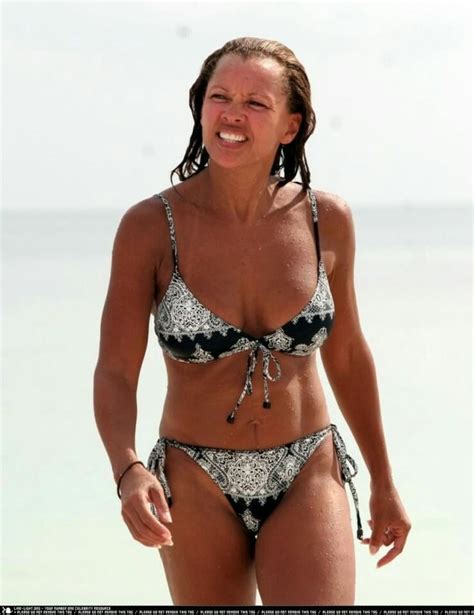 10 Sexy Hot Vanessa Williams Bikini Pics