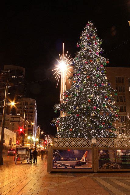 Westlake Center Christmas Tree Seattle Seattle Christmas Merry