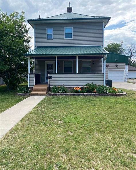 511 S Market St, Oskaloosa, IA 52577 | MLS #6308700 | Zillow