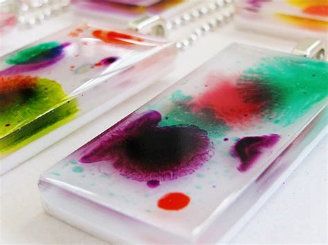 The Best Ever Guide On How To Use Alcohol Ink In Resin Resin Obsession Alcohol Ink Jewelry