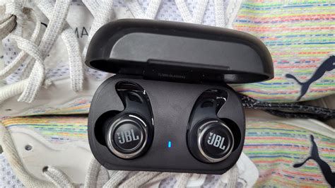 Jbl Reflect Flow Pro Review