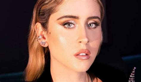 Valentina Ferragni E Il Dramma Del Tumore Il Racconto Ai Followers