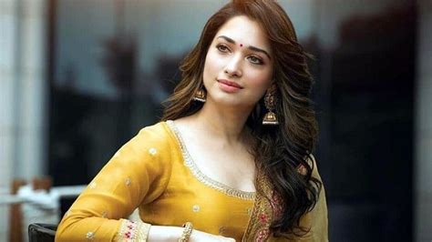 Tamannaah Bhatiaतमन्ना भाटिया का डबल रोल देख चकराए फैंस वीडियो देख