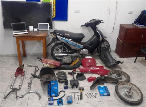 Allanamientos La Polic A Detuvo A Una Mujer Y Secuestr Motopartes En