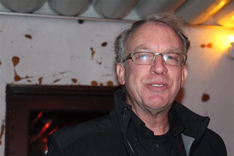 gambar manusia    potret kacamata