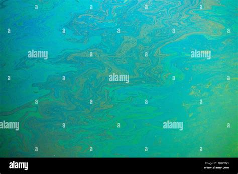 Slick Industry Oil Fuel Spilling Water Pollution Stock Photo Alamy