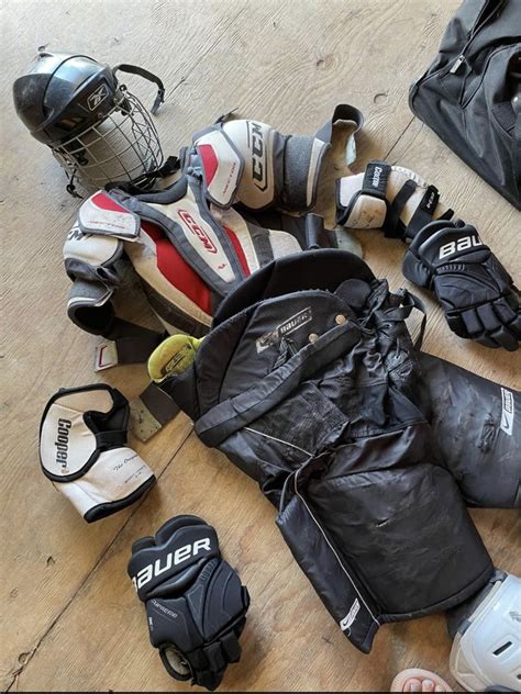 Very Used Mens Hockey Gear Full Set Sidelineswap