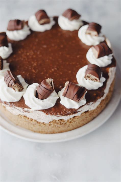 Kinder Bueno Torte Rezept So Geht S Mit Oder Ohne Backen ZENIDEEN