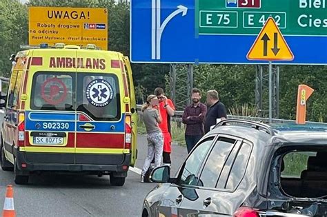 Koszmarny wypadek motocyklisty na A4 w Katowicach śląskie ESKA pl