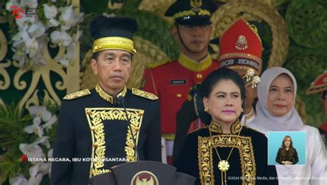 Gelar Upacara Hut Ke 79 Kemerdekaan Ri Di Ikn Presiden Jokowi Beri Hadiah Sepeda Bagi Pengguna