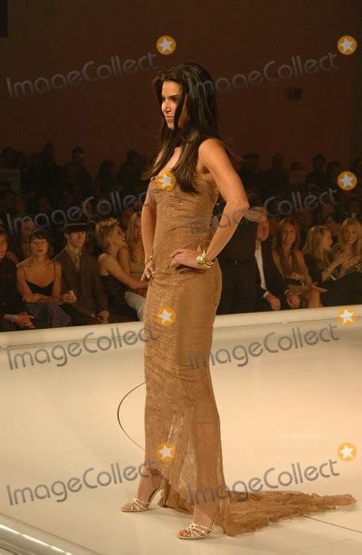 Photos And Pictures Roselyn Sanchez Inside At The 2006 Gm Ten Fashion