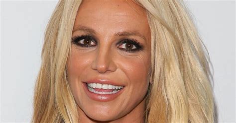 Britney Spears Reveals Motivation Behind Posting Nude Photos In New Memoir RECHARGUE YOUR LIFE
