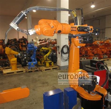 Robot De Soldadura De Arco KUKA KR15 Con Soldadura Fronius TPS4000 MIG