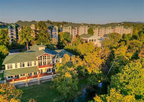 Luxury Condos In Pigeon Forge Tennessee Riverstone Resort And Spa