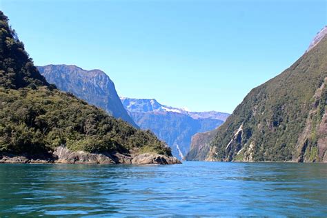 Te Anau to Milford Sound Road Trip