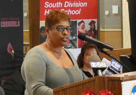 Sixteenth Street Community Health Centers opens first Milwaukee public