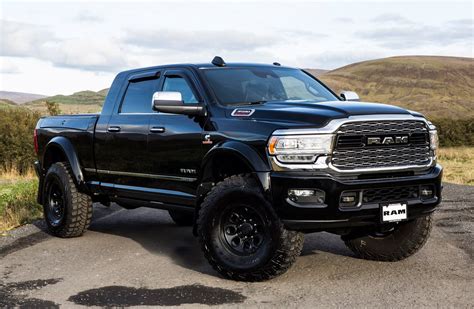 Dodge Ram 19 37″ 2500 And 3500 Fjallasport Fender Flares