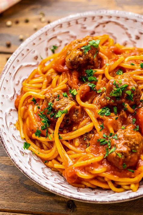 Instant Pot Spaghetti And Meatballs Julie S Eats Treats