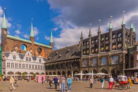 Marktplatz Und Rathaus In Lübeck Foto And Bild Architektur