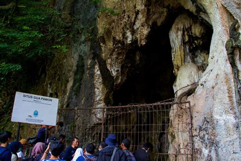 Goa Pawon Rumah Manusia Purba Yang Terancam Tambang Kapur