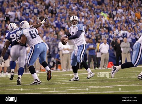 Tennessee Titans Quarterback Kerry Collins In Action During An Nfl