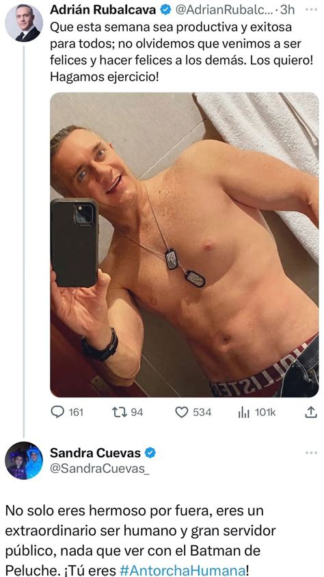 Adrián Rubalcava presume foto sin camisa en redes Sandra Cuevas lo