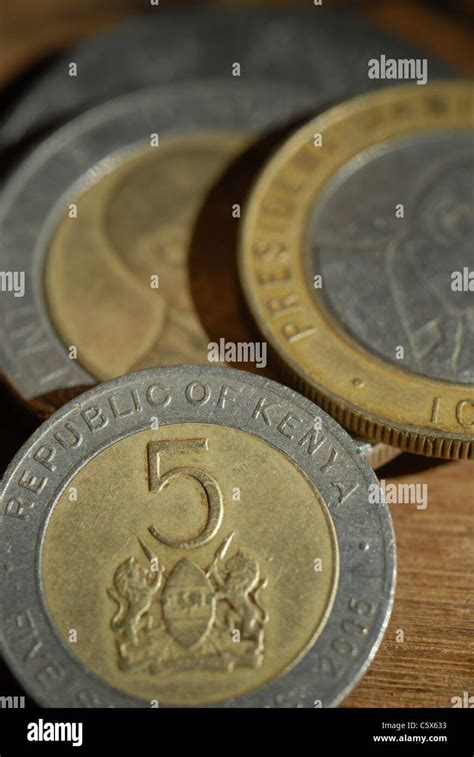 Kenyan Coins Hi Res Stock Photography And Images Alamy