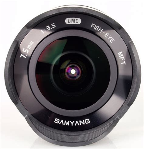 Samyang 7 5mm F 3 5 UMC Fisheye Lens Review