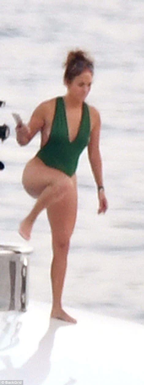 Jennifer Lopez Flaunts Her Famously Peachy Derriere During Romantic Italian Break Daily Mail