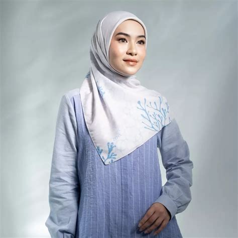 Jual Zoya Zoya Karibia Offwhite Kerudung Hijab Segiempat Motif With