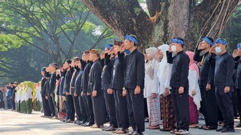 Tokoh Kuat Maju Di Pilwalkot Bandung Atalia Kamil Populer Tapi Tak