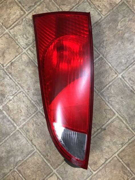 2000 2001 2002 2003 2004 2005 2006 07 Ford Focus Coupe Hatchback Left Tail Light Ebay