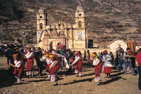 Estas Son Las Danzas Representativas De La Fiesta De La Virgen De