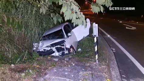 19歲女駕車下匝道追撞爆火光 2車翻覆邊坡4人受傷 Yahoo奇摩汽車機車