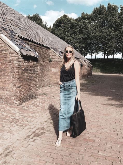 Ootd Long Denim Skirt Lindsey Beljaars