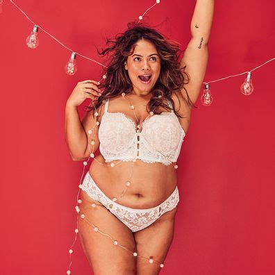 Hot Sexy Mahalia Handley Bikini Pics