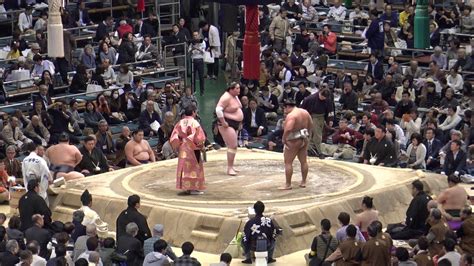 土俵復帰の貴ノ岩14日目 −対戦相手の照ノ富士が「相撲界に入って一番イヤな相撲だった」と発言／貴ノ岩6勝7敗 照ノ富士6勝7敗