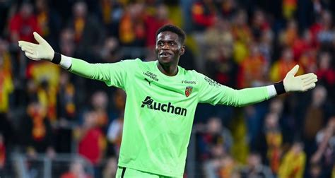 RC Lens Brice Samba Met En Garde L OM Et Le PSG